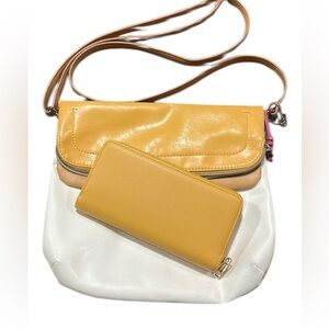 Relic Purse & Unbranded Matching Wallet